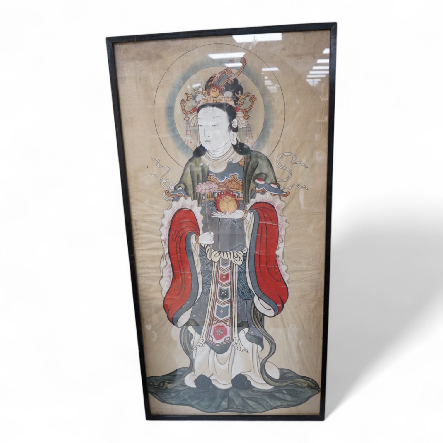 A Japanese painting of a Bodhisattva, 91 x 43cm